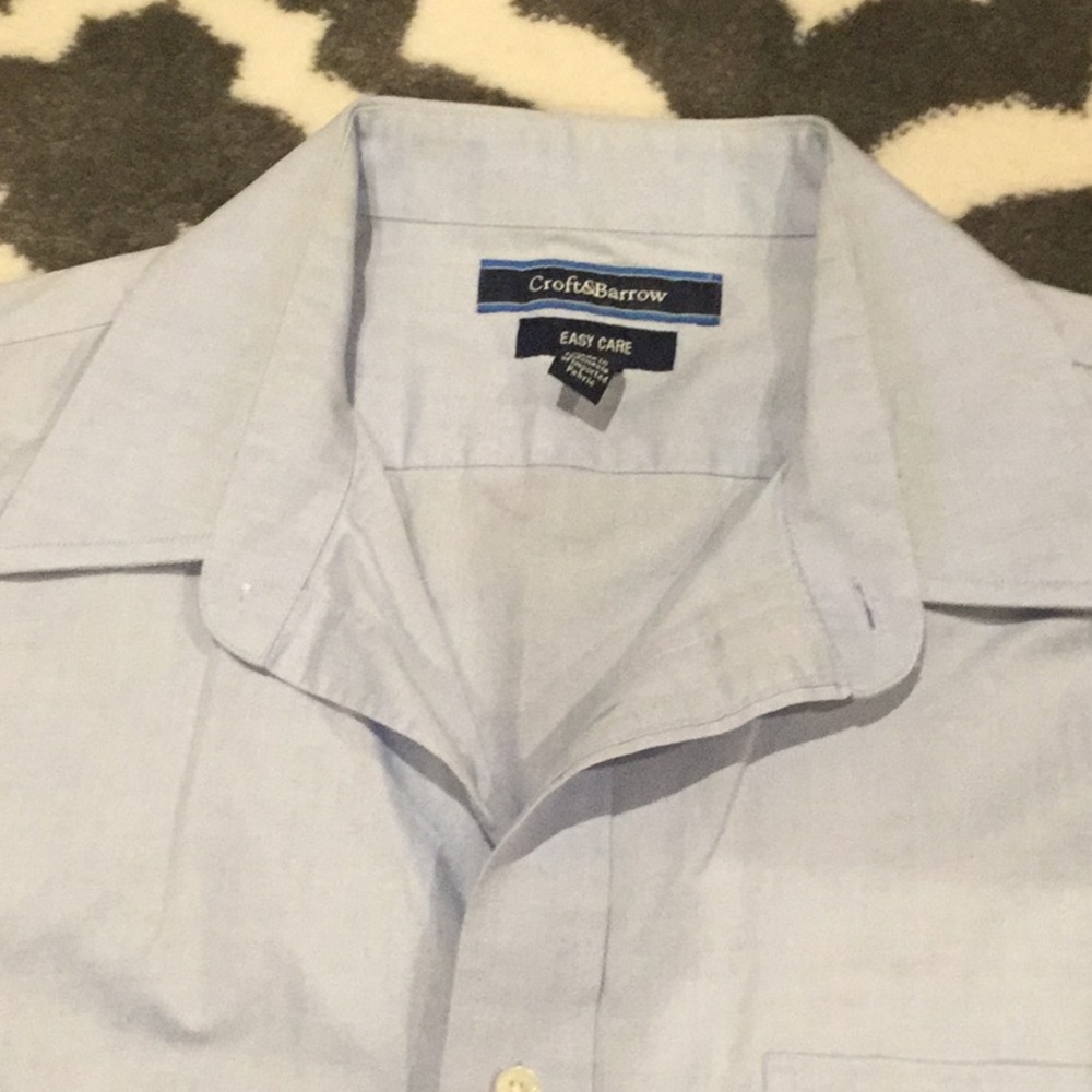 Button down - Picture 2 of 2